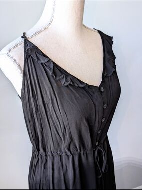 S/16 City Chic Black Sleeveless Button-Front Maxi Dress with Drawstring Waist